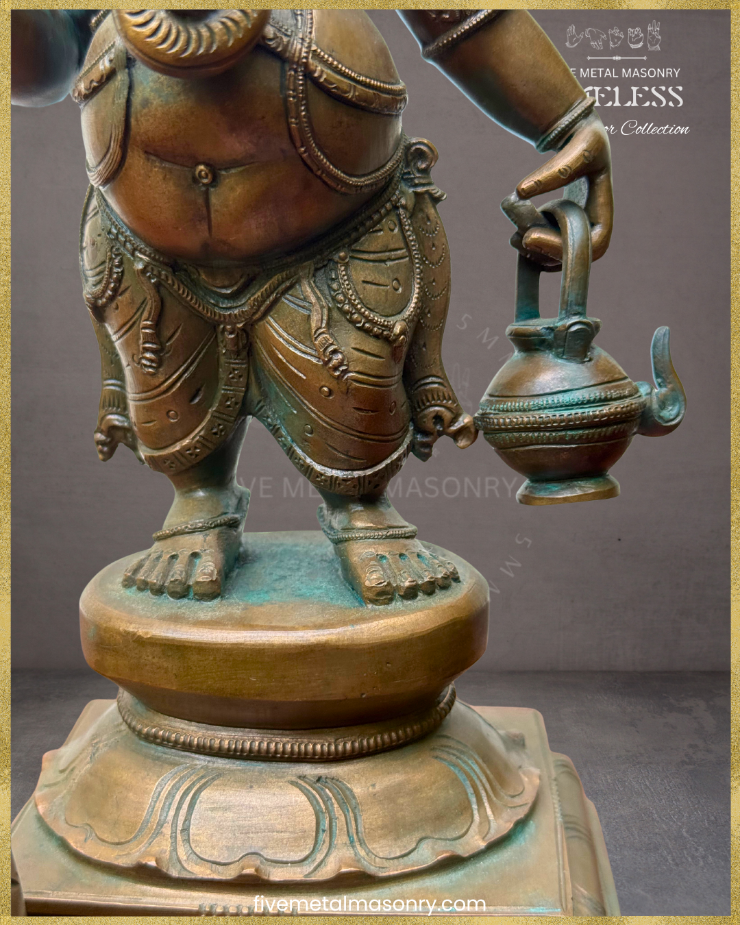 Ganesha with umbrella-Panchaloha Bronze statue – Timeless Collection - Iconography per Shilpa Sastra, Handcrafted lost wax casting – Closeup view