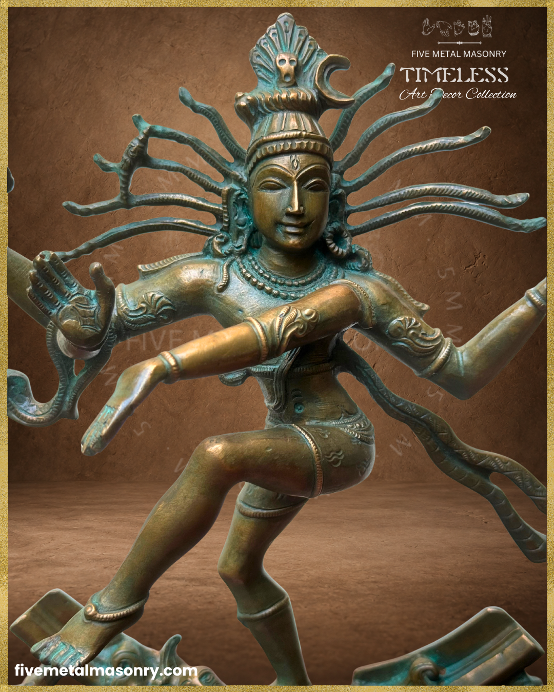 Close-up view of Thiruvalangadu style Nataraja Panchaloha bronze, showing the serene face, radiating jatas, crescent moon, serpent details, jewellery and sculpted upper body in ananda-tandava.