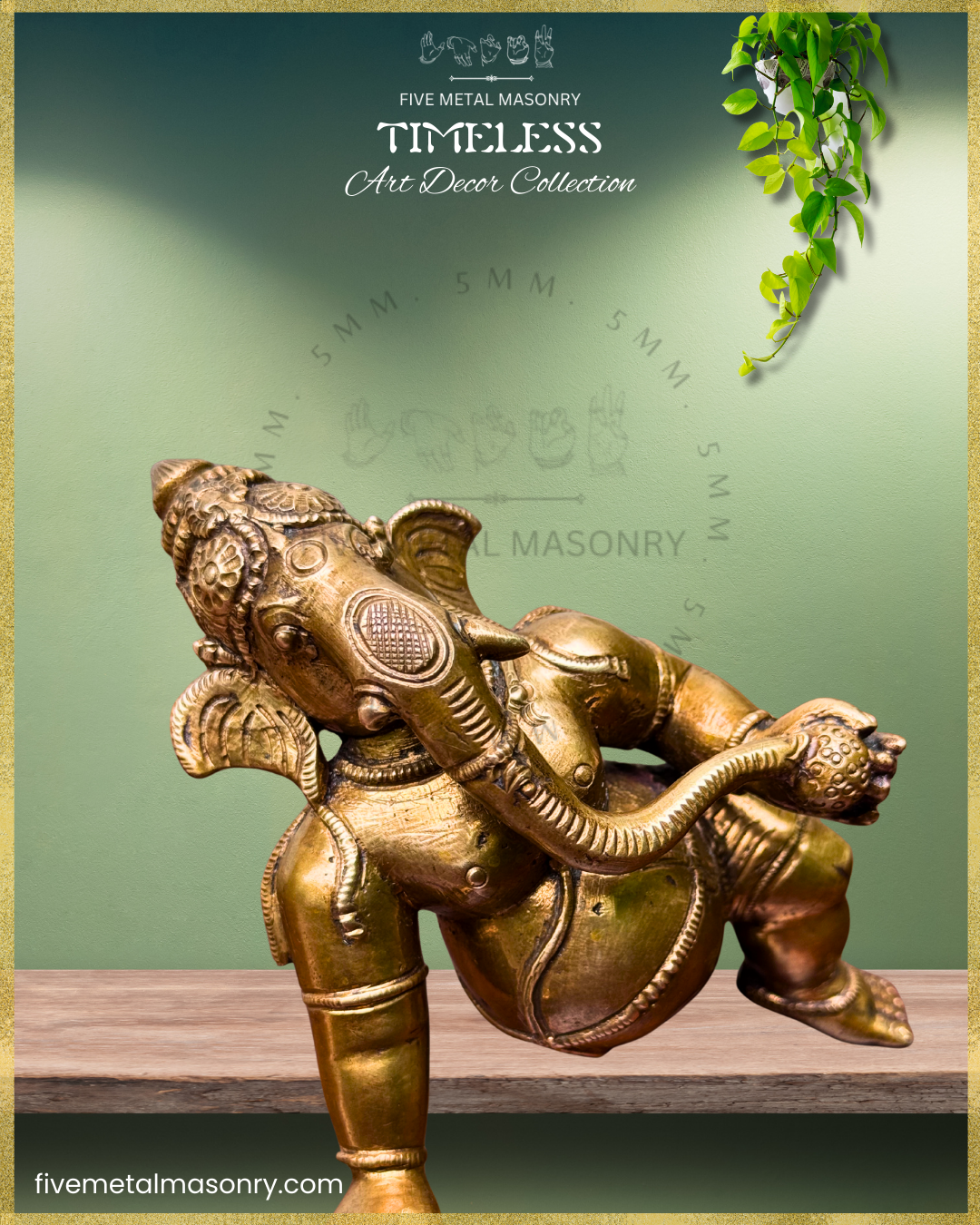 Ganesha Crawling Panchaloha Bronze statue – Timeless Collection - Iconography per Shilpa Sastra, Handcrafted lost wax casting – Closeup view