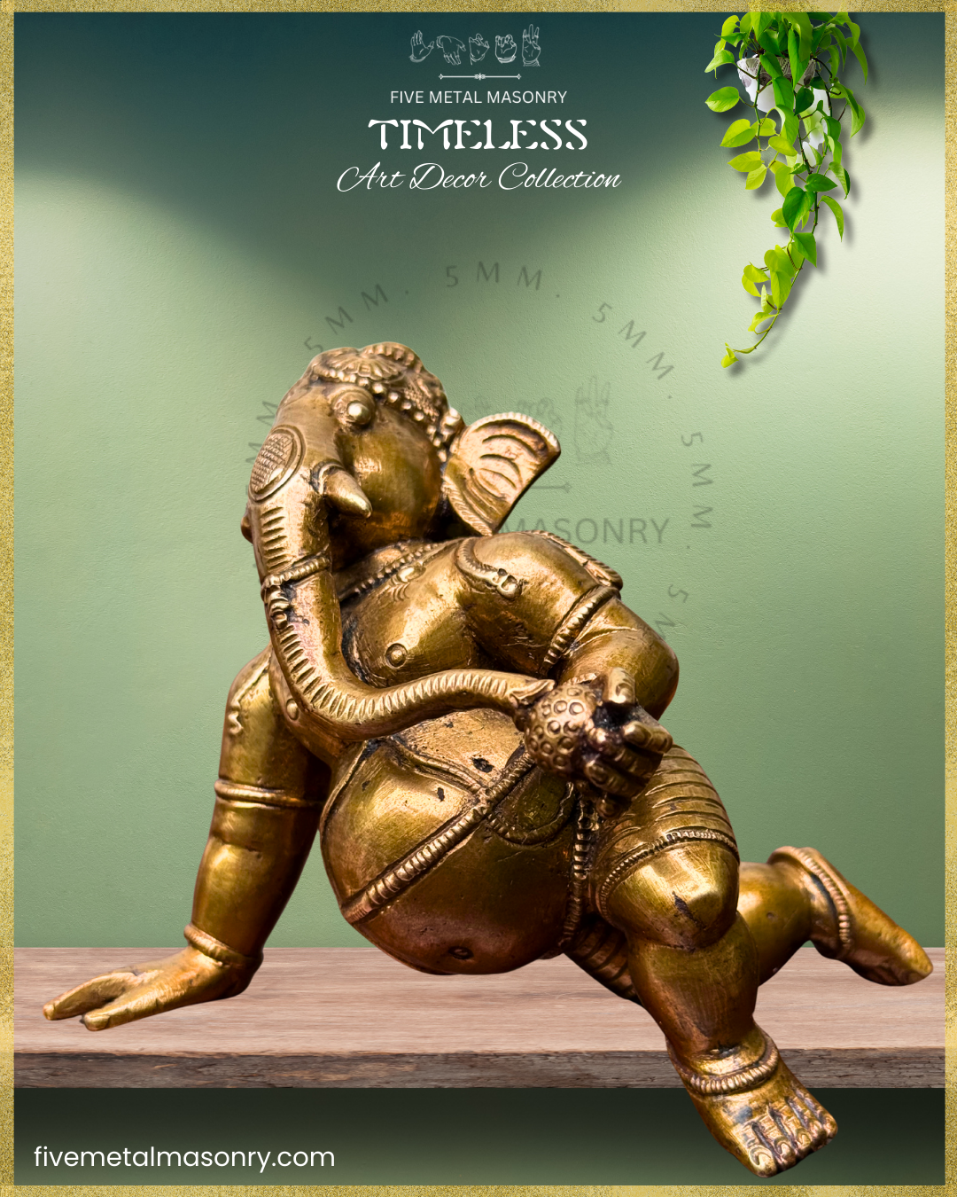 Ganesha Crawling Panchaloha Bronze statue – Timeless Collection - Iconography per Shilpa Sastra, Handcrafted lost wax casting – Closeup view
