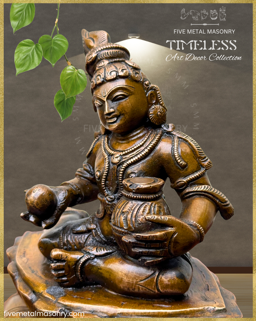 Krishna with butter-Panchaloha Bronze statue – Timeless Collection - Iconography per Shilpa Sastra, Handcrafted lost wax casting – Left closeup view