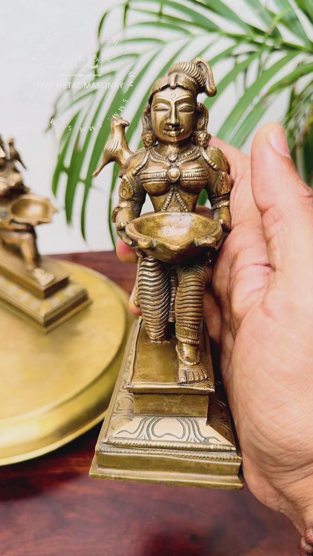 6.5” Dipalakshmi / Paavai Vilakku Set - Sitting